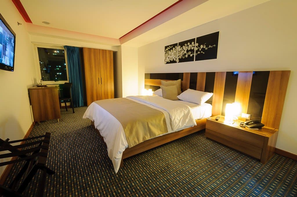 HotelNights-4